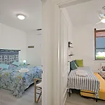 Elizabeth House-100m & Priv Parking - Happy *