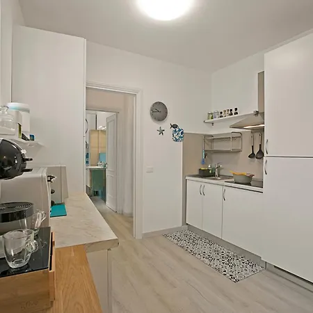 Apartamento Elizabeth House-100m & Priv Parking - Happy *