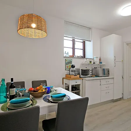 Elizabeth House-100m & Priv Parking - Happy * Toscolano Maderno