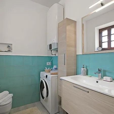 Elizabeth House-100m & Priv Parking - Happy Toscolano-Maderno