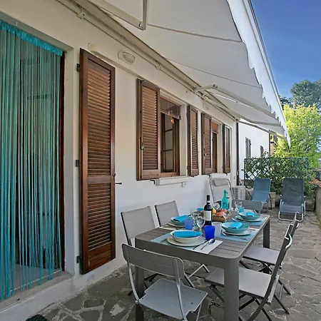 Apartamento Elizabeth House-100m & Priv Parking - Happy
